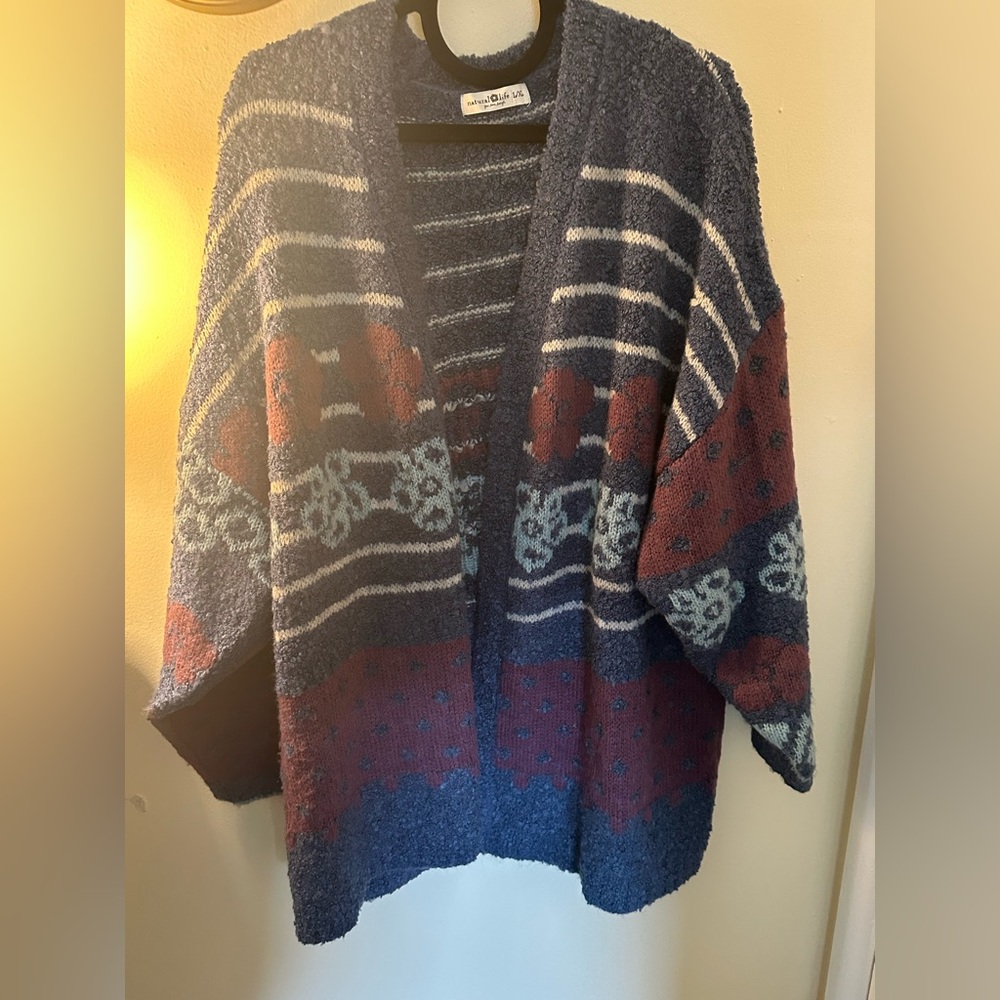 BNWOT Natural Life Oversized Printed Cardigan